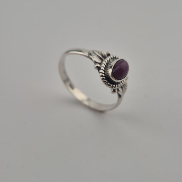 Vintage Florale Ring van 925 Sterling Zilver met Robijn Cabochon
