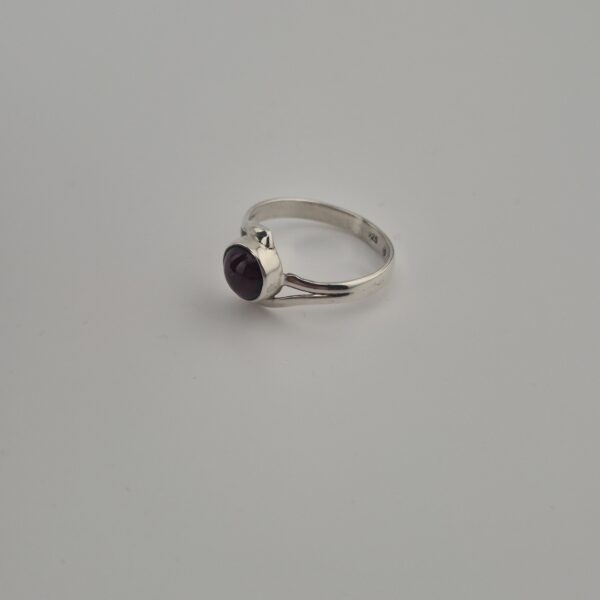 Ring van 925 Sterling Zilver met Rhodoliet Granaat Cabochon