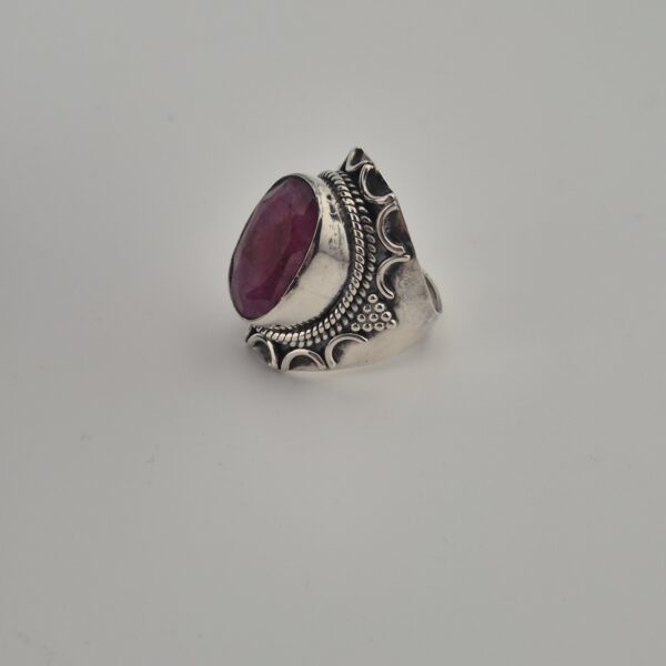 Vintage Statementring van 925 Sterling Zilver met Gefacetteerde Robijn
