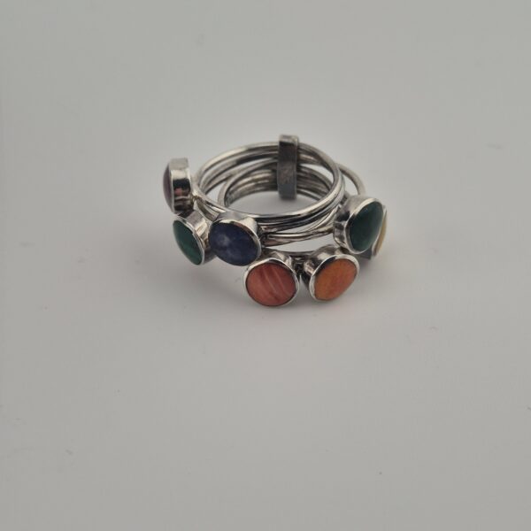 Vintage Stapelring van 925 Sterling Zilver met Zeven Natuurstenen