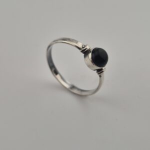 Vintage Ring van 925 Sterling Zilver met Zwarte Onyx Cabochon