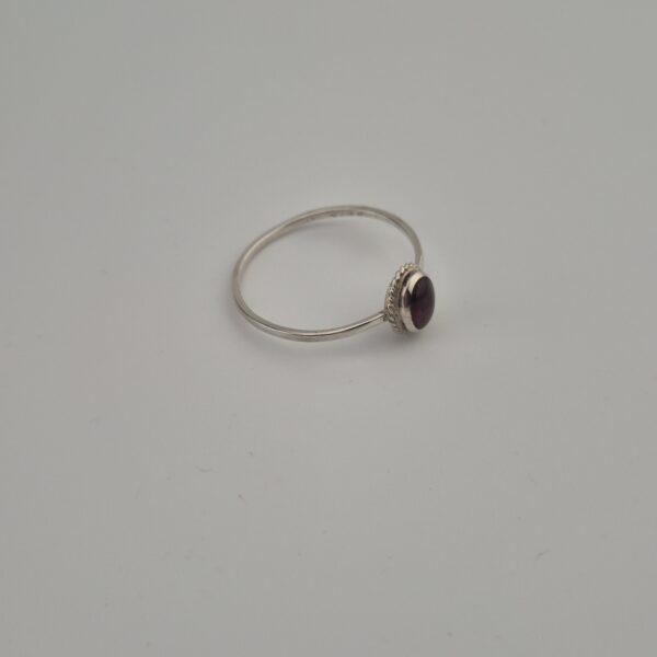 Vintage Ring van 925 Sterling Zilver met Robijn Cabochon
