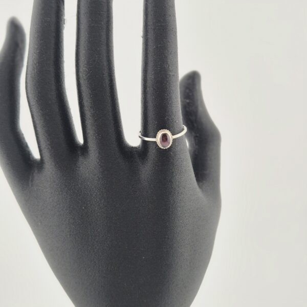 Vintage Ring van 925 Sterling Zilver met Robijn Cabochon