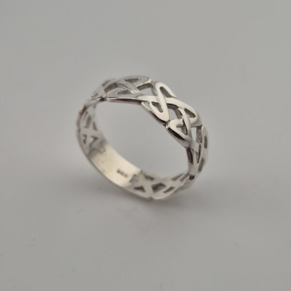 Vintage Keltische Knoopring van 925 Sterling Zilver met Opengewerkt Ontwerp