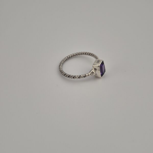 Vintage 925 Sterling Zilveren Ring met Amethist met Gevlochten Band