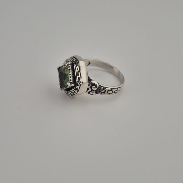 Vintage 925 Sterling Zilveren Ring met Peridot Gefacetteerd