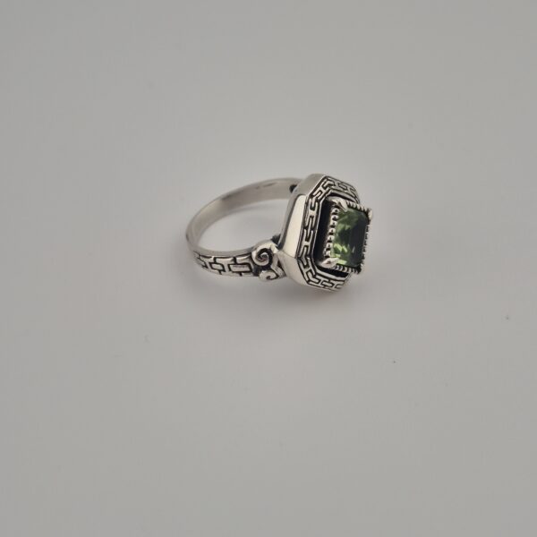Vintage 925 Sterling Zilveren Ring met Peridot Gefacetteerd