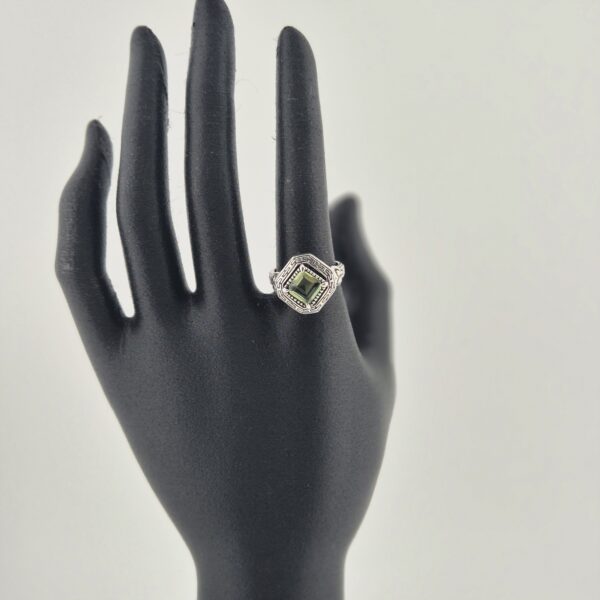 Vintage 925 Sterling Zilveren Ring met Peridot Gefacetteerd