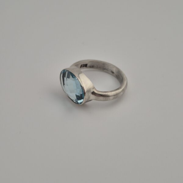 Vintage 925 Sterling Zilveren Ring met Ovaal Facetgeslepen Aquamarijn